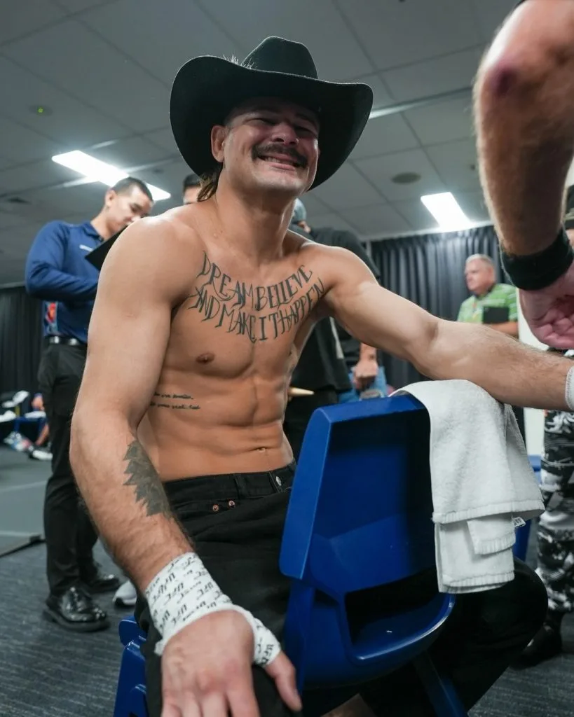 Diego Lopes projeta luta contra Charles do Bronx no UFC 335