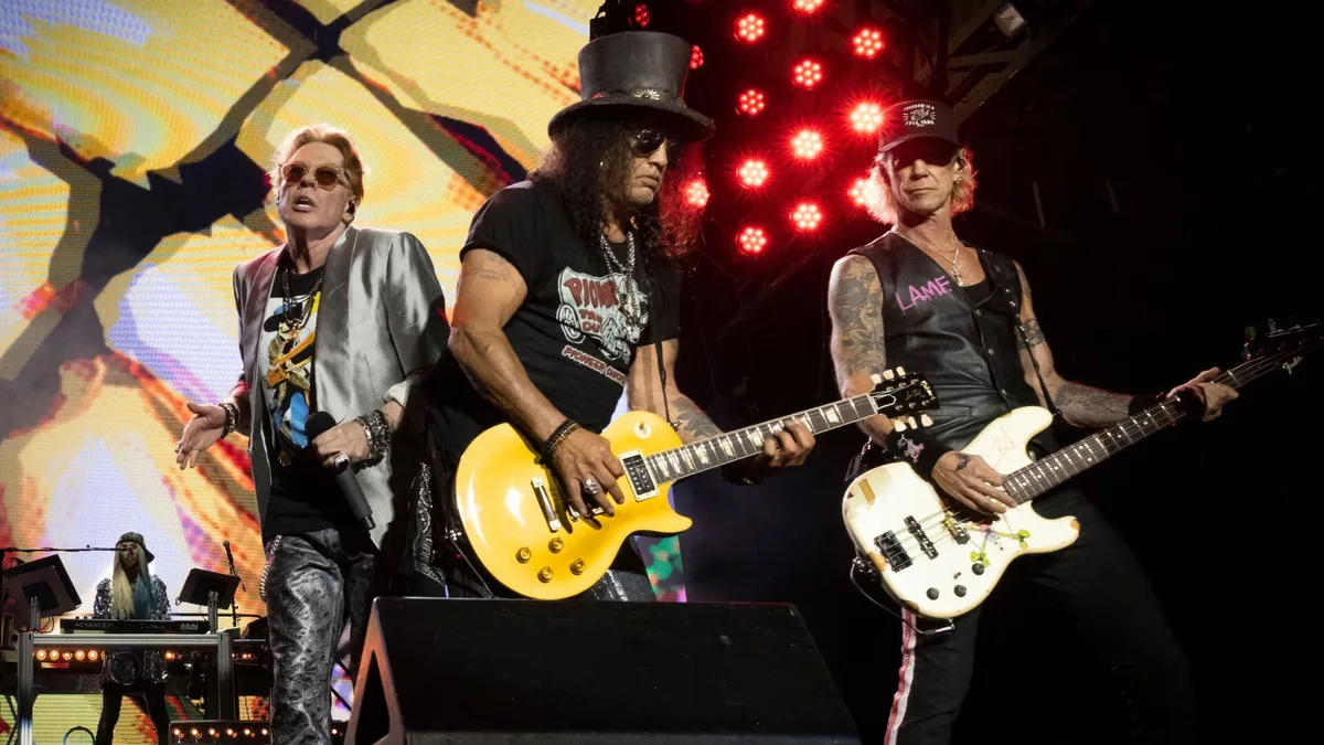 Slash reveló la dinámica de Guns N’ Roses en el escenario: “Simplemente elegimos canciones que queremos tocar”