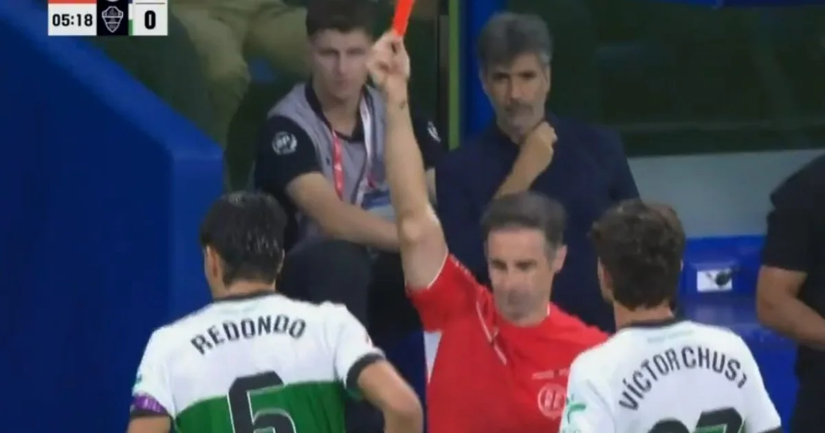 Video: la roja vía VAR para Federico Redondo en Elche vs Espanyol