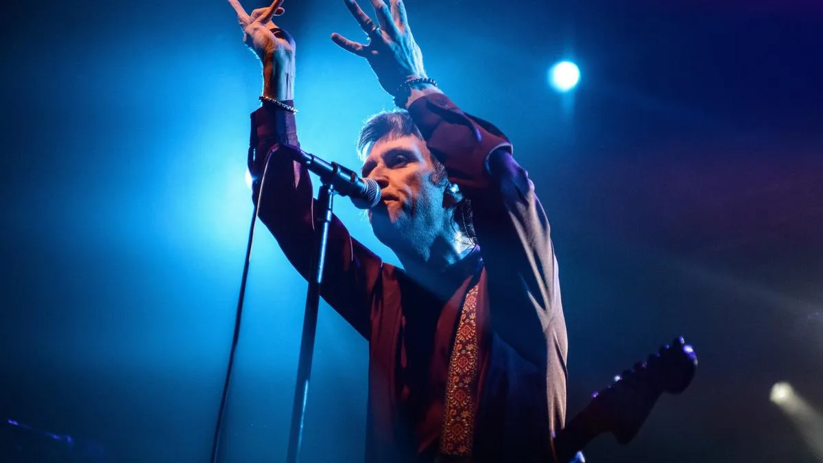 Johnny Marr says death of Mani altered the meaning of Beyond The Rain