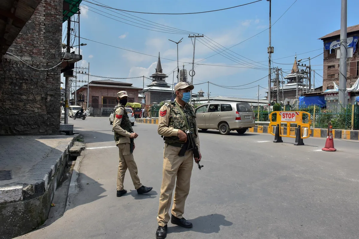 Cuatro supuestos "terroristas" muertos por la detonación de un explosivo en la Cachemira india