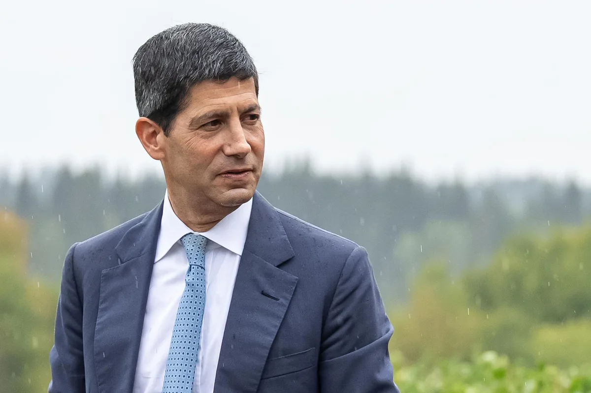 All eyes on Warsh as rate-hike fever spreads across G7 central banks