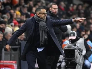 Ligue 1. Liam Rosenior rappelé à l’ordre pour avoir chambré les supporters de Strasbourg après la victoire du Paris FC