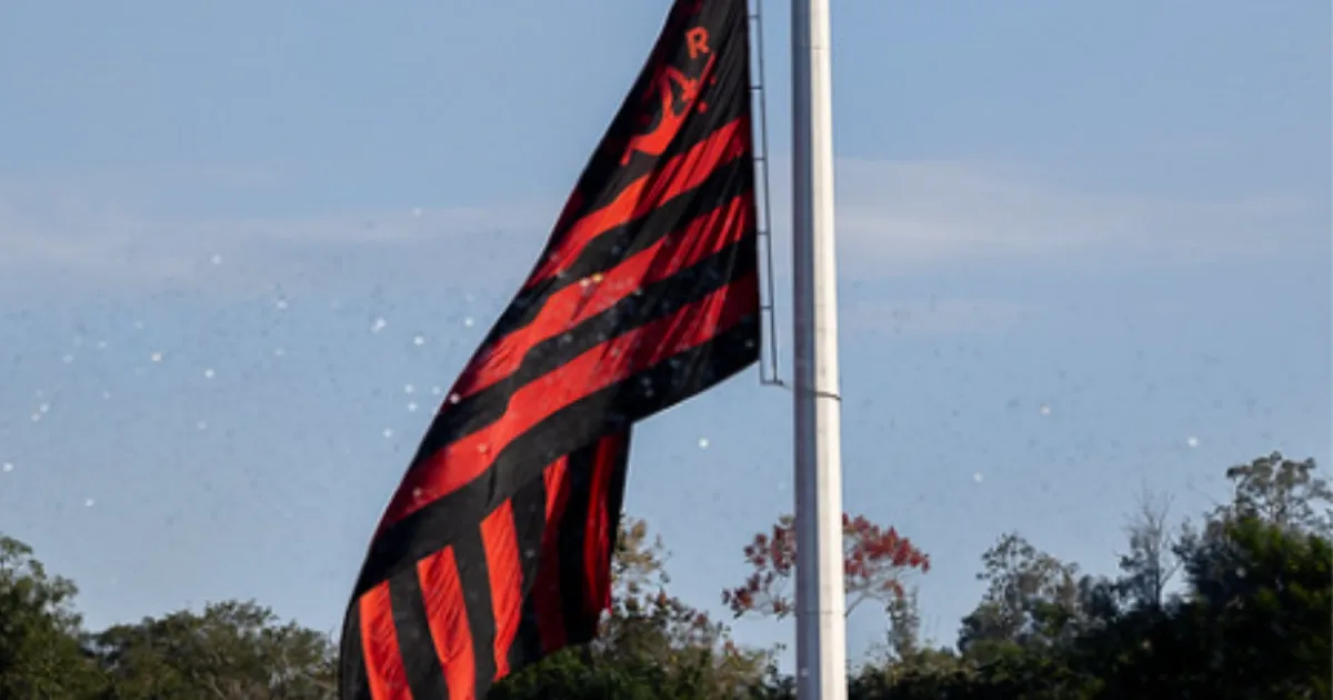 Negociação de 176 milhões, Pedro faz exigência e torcida se anima com atacante internacional: as últimas notícias do Flamengo