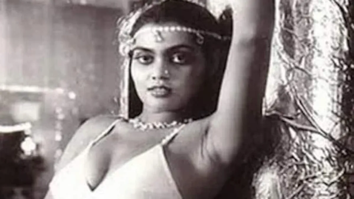 India's Biggest Sex Symbol Married Off To An Older-Abusive Man At 14, Worked As Domestic Help, Died Alone At 35