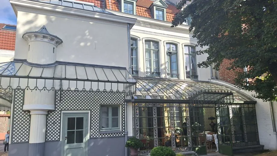 Lille : le succès des deux films sur de Gaulle entraîne une hausse de la fréquentation de sa maison natale cet été