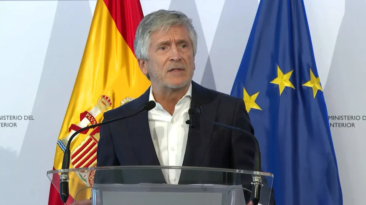 La crisis de Ceuta cerca de nuevo a Marlaska y deja al Gobierno de Sánchez aún más debilitado y enfrentado a oposición y socios