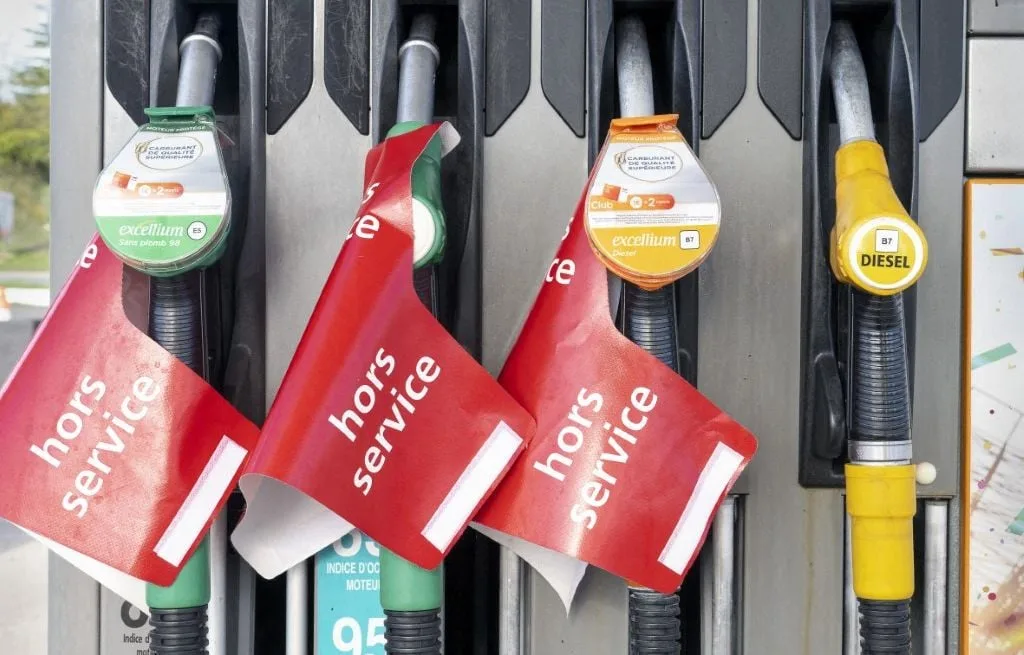 EN DIRECT Prix des carburants : Nouveau record pour le prix du diesel et nouvelles réunions à Matignon…