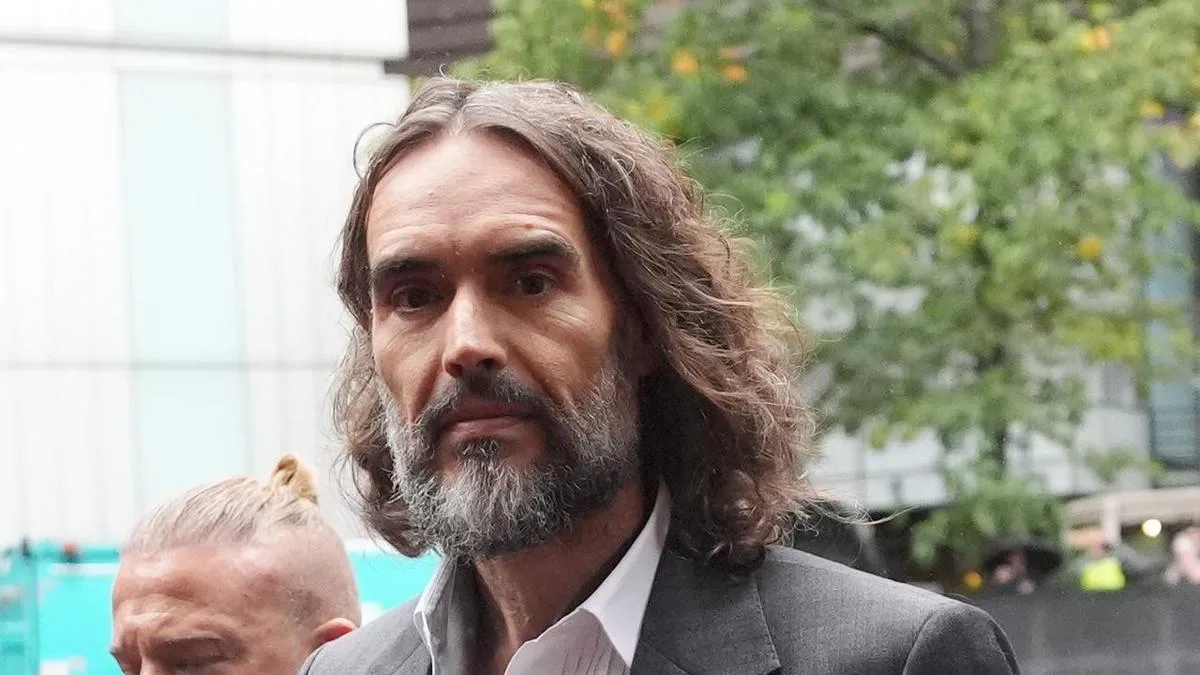 Woman says Russell Brand tried to drag her into toilets