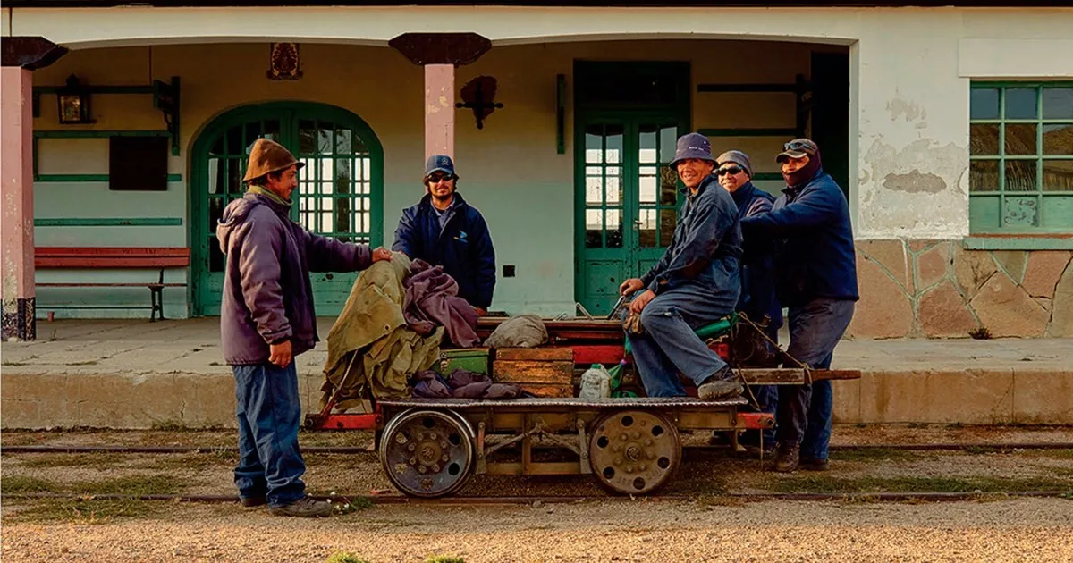 Recorrieron durante casi 20 años la Línea Sur y ahora cuentan la historia del Tren Patagónico
