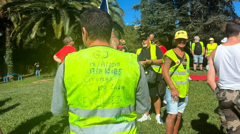"On se sent mal dans ce pays" les Gilets jaunes mobilisés à Bandol (Var), un rassemblement à Marseille le 19 septembre