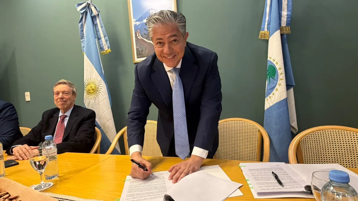 El gobernador de Neuquén salió sorteado en el narcotest provincial y mostró el resultado negativo