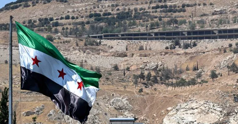 Israel invade Síria e dispara projéteis perto de Damasco