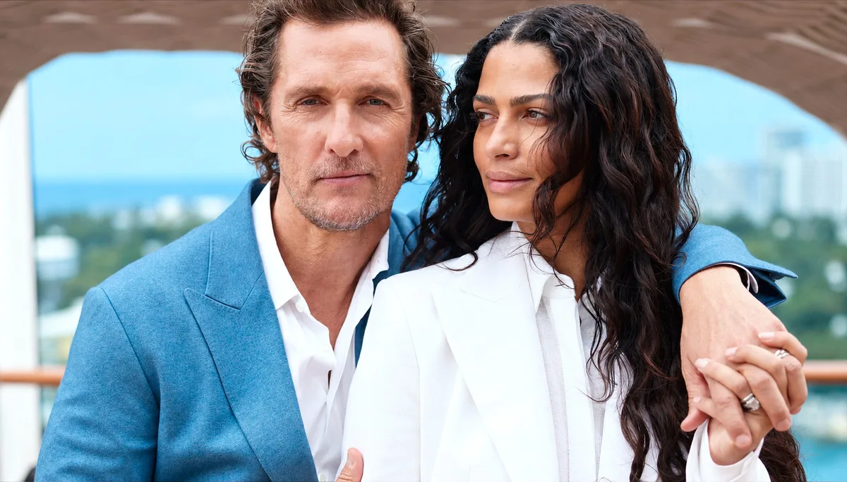 Matthew McConaughey, actor: "Estaba durmiendo con mi mujer en la cama, cuando de pronto ella se sobresaltó y vimos cómo Woody Harrelson se había metido entre las sábanas con nosotros"