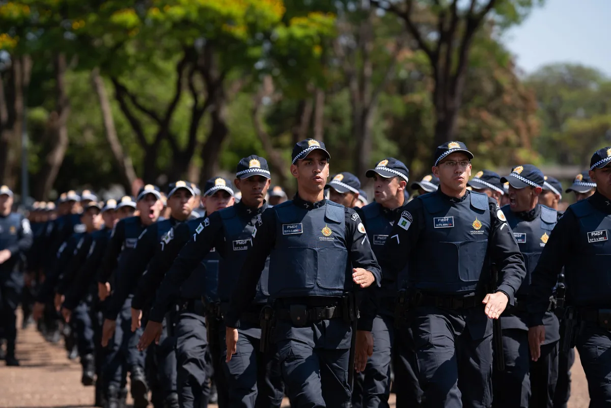 Câmara aprova projeto que facilita acesso à aposentadoria integral por PMs e bombeiros