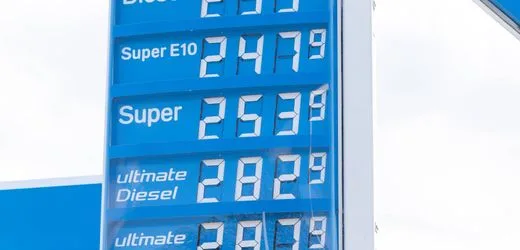 Spritpreise: Tankstellenverband warnt vor drei Euro pro Liter