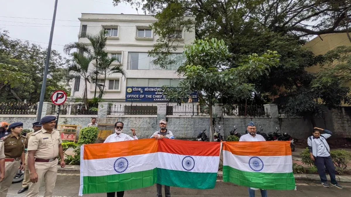 Tiranga March held in solidarity with arrested, detained protesters in Bengaluru