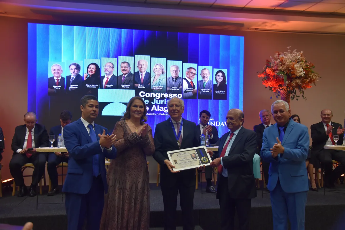 Sindav/AL cria comenda Nabor Bulhões em homenagem ao jurista alagoano