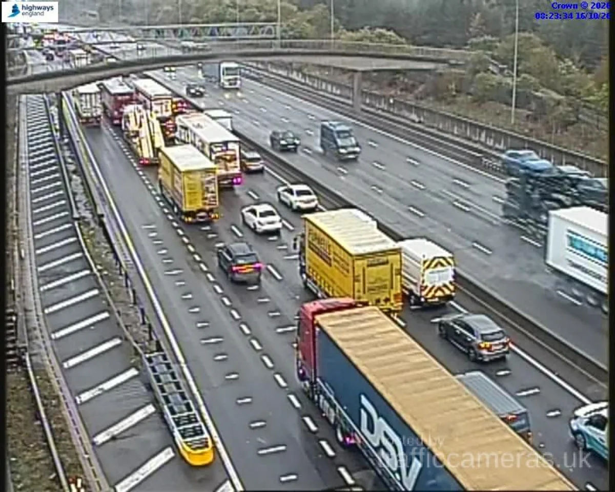 London travel news LIVE: Dartford Crossing traffic chaos as M25 crash causes partial closure of bridge