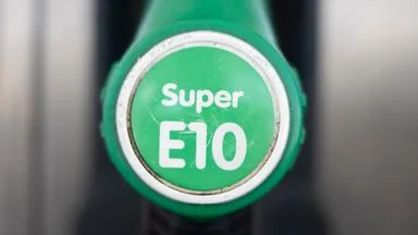 Preis für Super E10 steigt auf neuen Höchststand