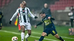 OFICIAL: João Mário rescinde com o Besiktas e fica livre para voltar ao AEK