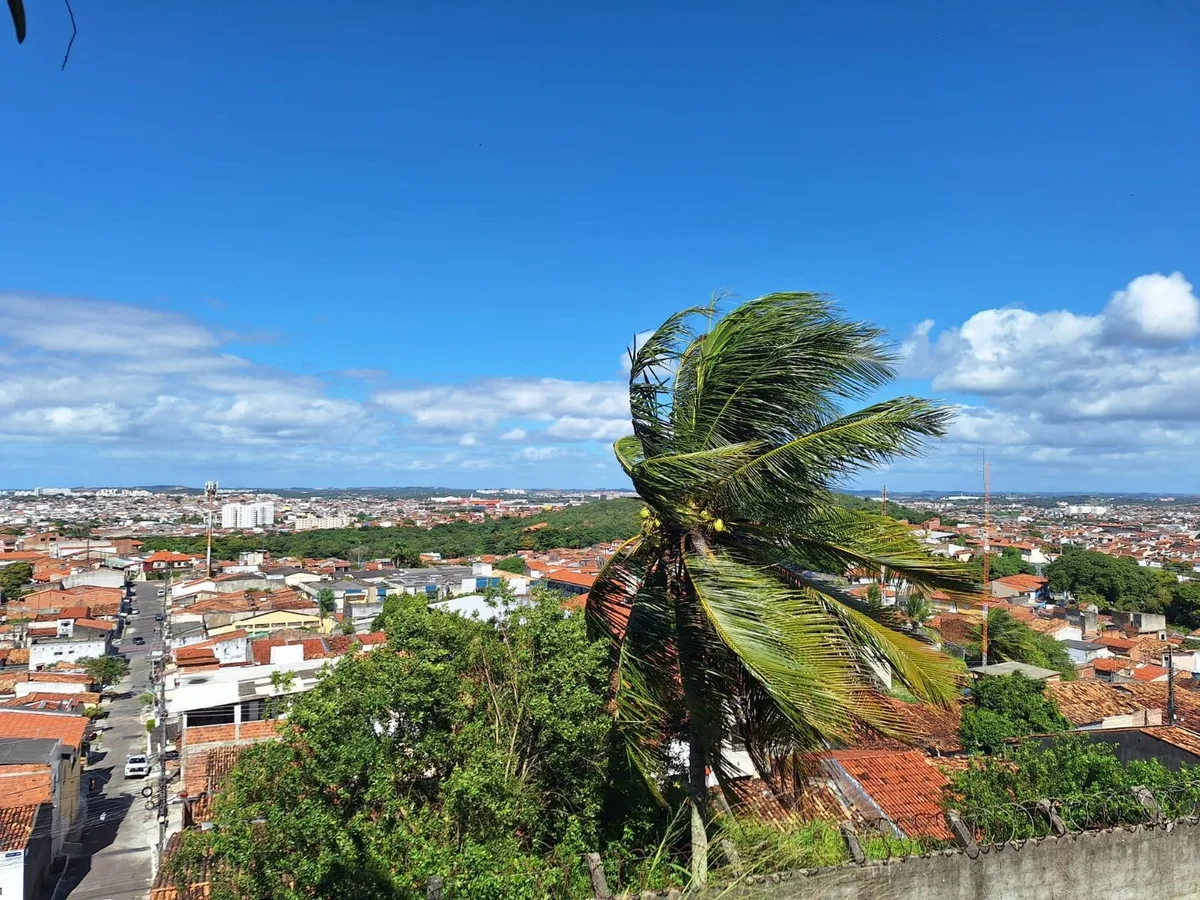 Sergipe deve registrar ventos de até 46 km/h e chuva fraca nesta semana