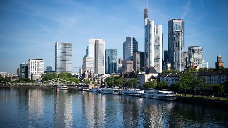 Halbjahresbilanz: Europas Großbanken fallen trotz guter Geschäfte weiter zurück