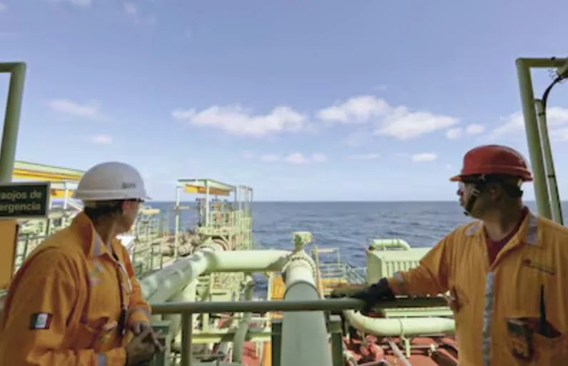 Tras derrame en golfo de México, Pemex concluye limpieza