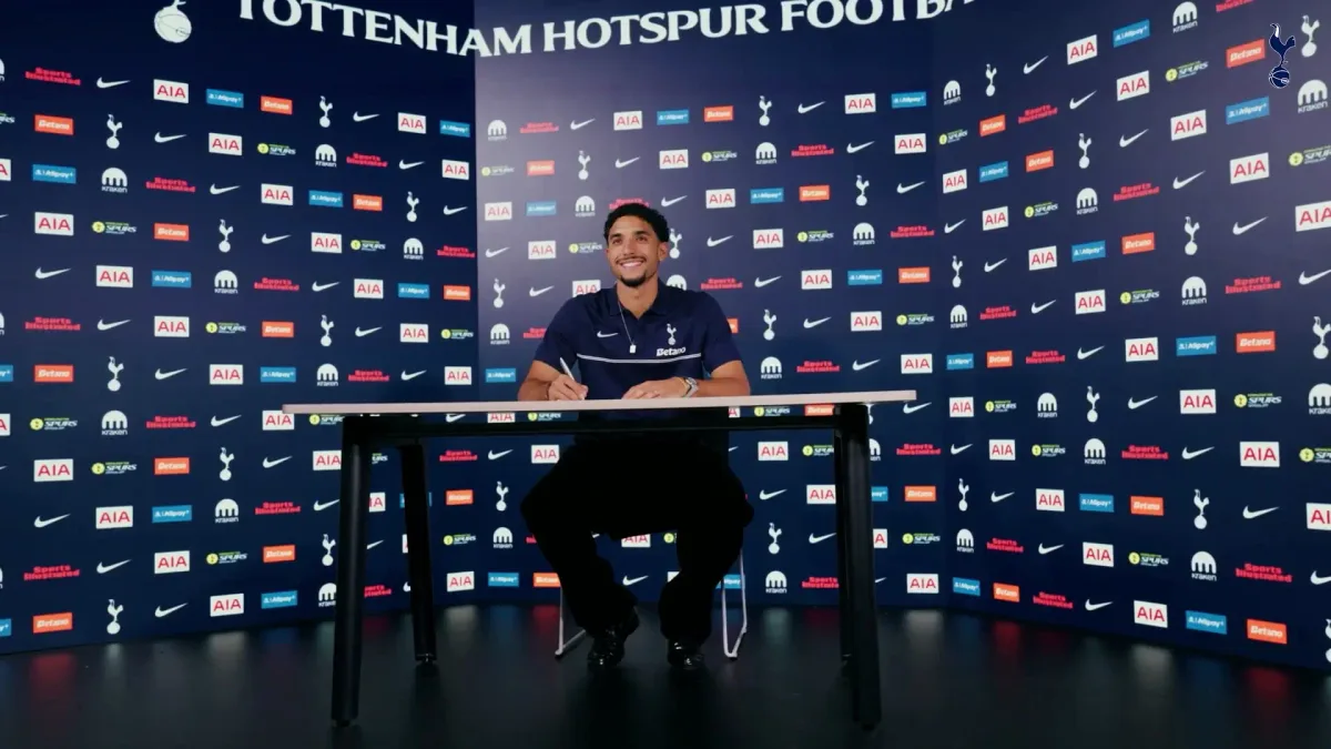 Por dentro do primeiro dia de Marmoush como jogador do Tottenham