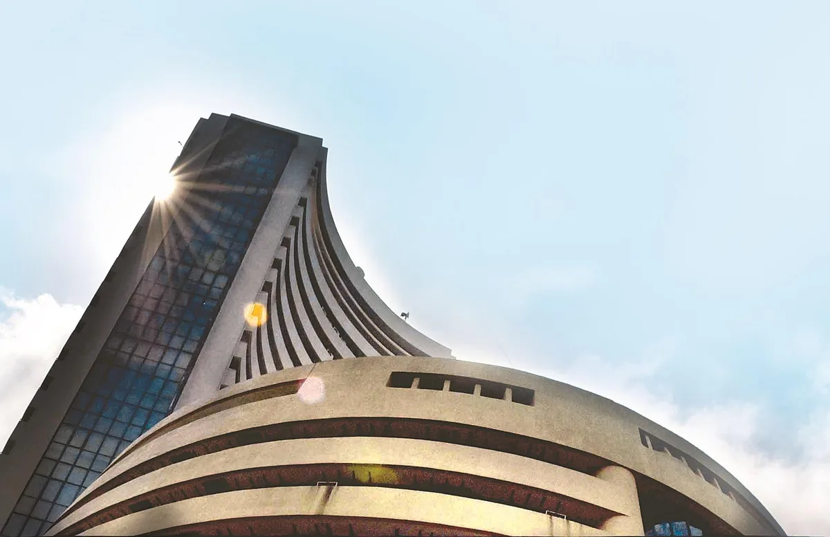 Indices continue decline amid rising crude prices, global bond yields