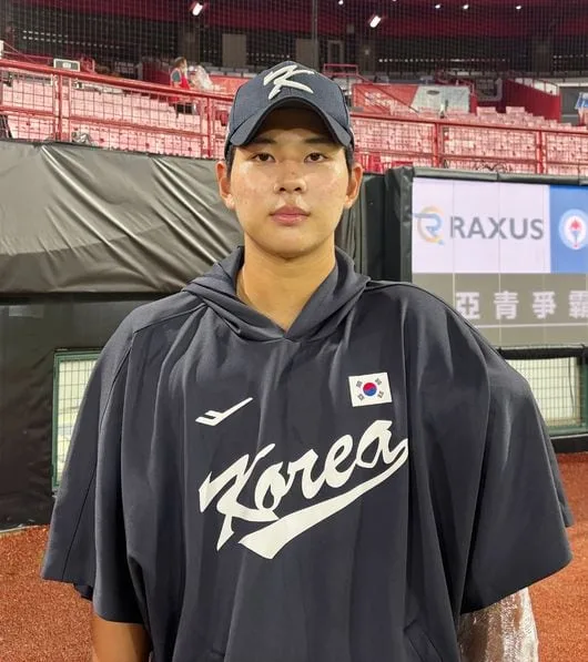 “선동열·최동원 같은 국보급 투수 될 것” 결승전 선발 자청→'KKKKKKKK' 7이닝 완봉으로 끝내다! 정윤진 감독도 깜놀