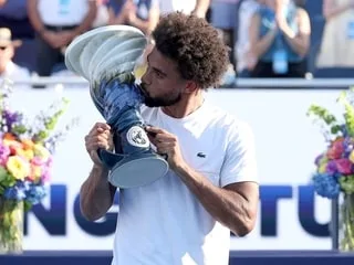 « Il est hyper bien préparé, en confiance » : pour Arthur Fils, le début d’un nouveau monde avant l’US Open
