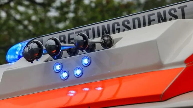 Unfall: Verletzte bei Einsturz eines Baugerüsts im Streichelzoo