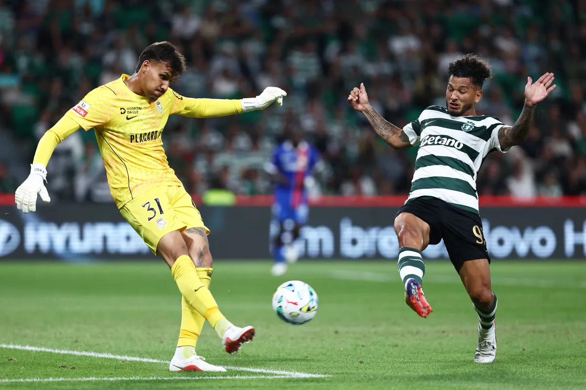 Técnico del Sporting de Lisboa frente a los rumores de salida del equipo del colombiano Luis Suárez: “Le hablo como a todos los demás”