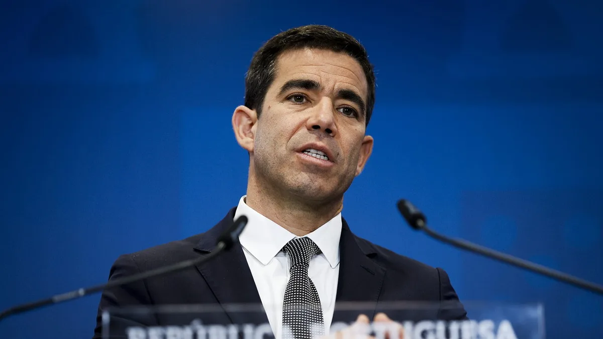 Governo afasta reforma estrutural da Segurança Social e garante que “pensões estão protegidas”
