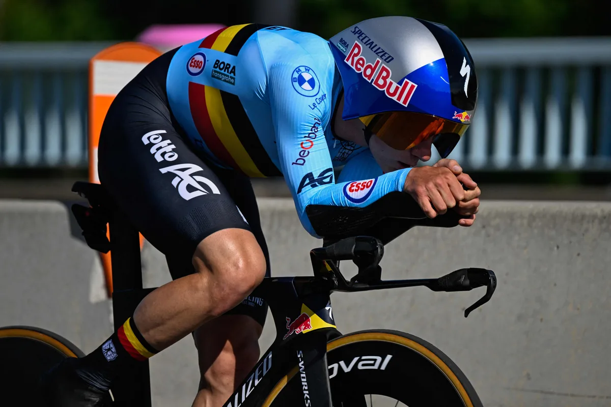 Evenepoel hace historia con su cuarto oro mundial de contrarreloj