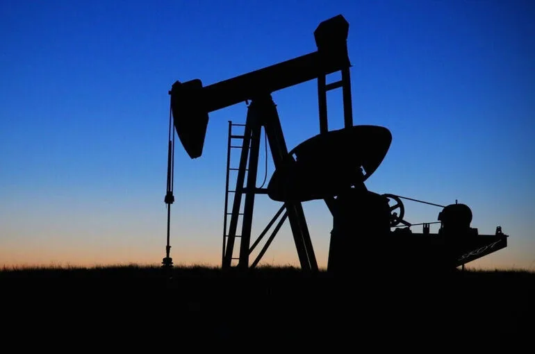 Нефть марки Brent превысила 95 долларов впервые с 24 июля