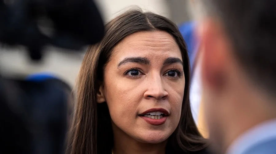 Ocasio-Cortez gets personal as Democrats make case for relatability