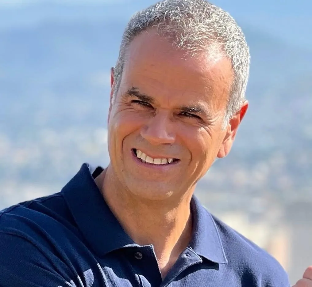 Ex-vice de candidato do PL declara apoio a Eduardo Paes no Rio