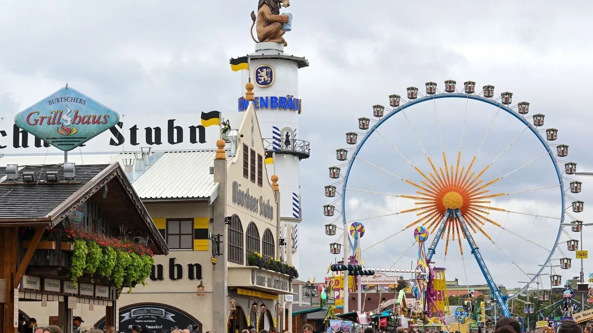 Wiesn-Preise ziehen wieder an: So teuer ist ein Familienbesuch auf dem Oktoberfest 2026 – und so lässt sich sparen