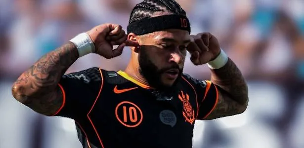 Memphis deixa Corinthians com 3 taças, 20 gols e ano de 2026 discreto