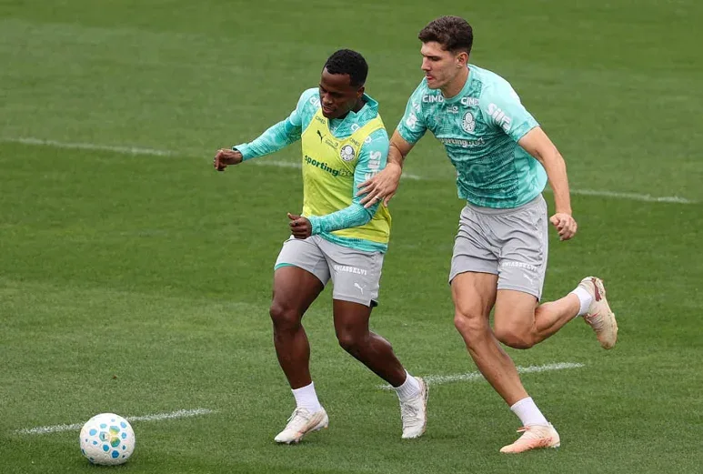 Veja fotos do treino do Palmeiras nesta segunda-feira