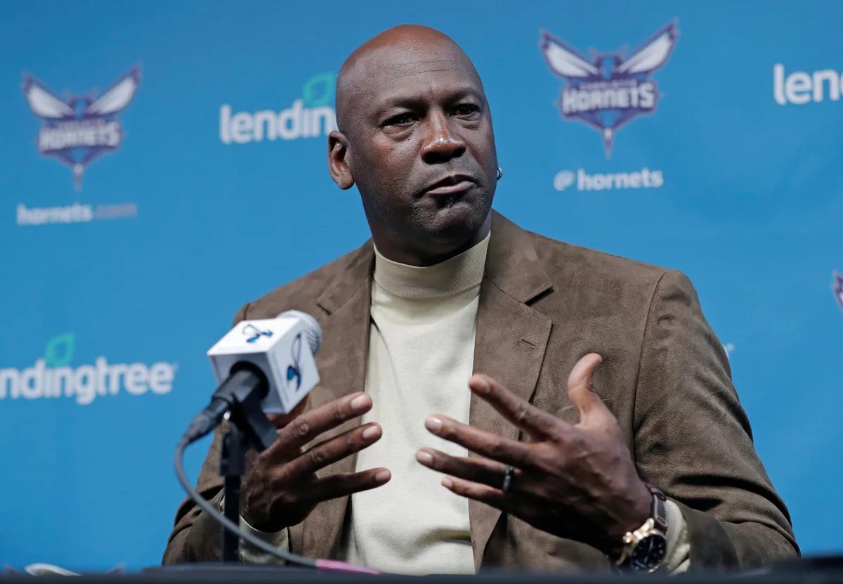 Michael Jordan, estrella de la NBA: “Fracasé una y otra y otra vez en mi vida. Y por eso tengo éxito”