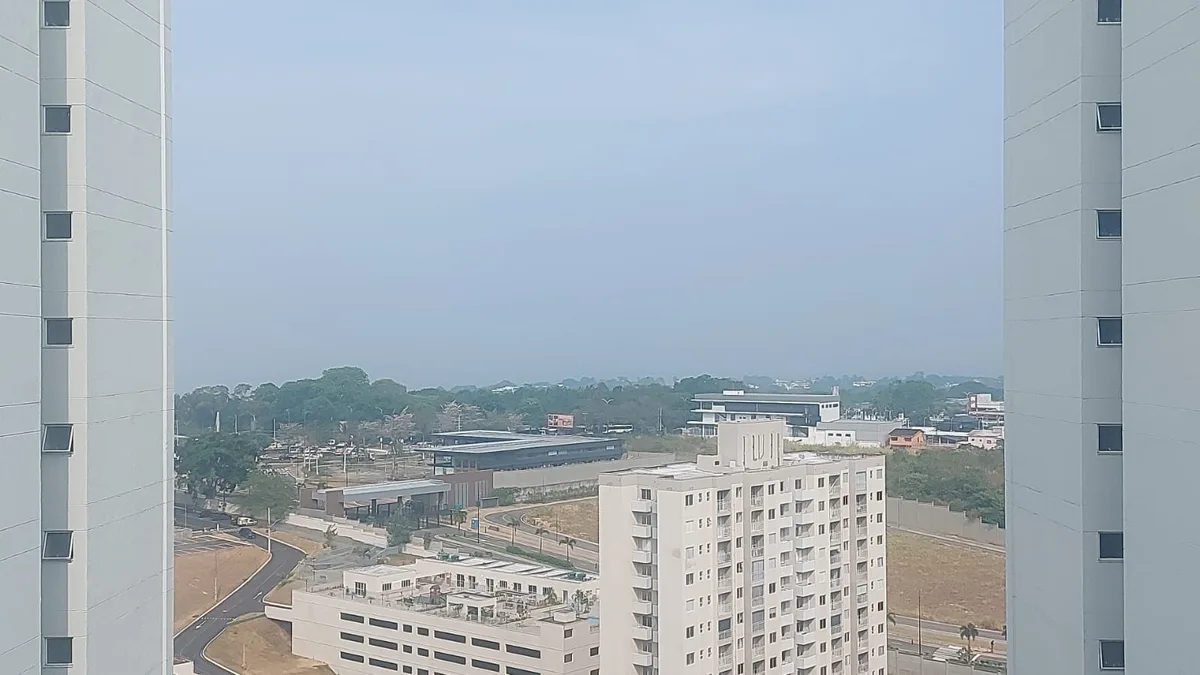 Manaus volta a ficar encoberta por fumaça pela 4ª vez em menos de dez dias; cidades do interior do AM também registram piora em qualidade do ar