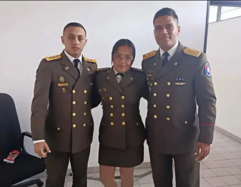 Excarcelan a tres militares involucrados en el caso “brazalete blanco”