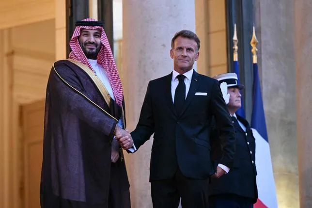 Les “relations étroites” entre Macron et MBS rapportent une pluie de contrats à la France