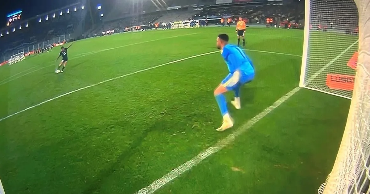 Montero y el palo salvaron a Boca, que sigue en la Copa Argentina: polémica por el pie del arquero en la atajada del triunfo