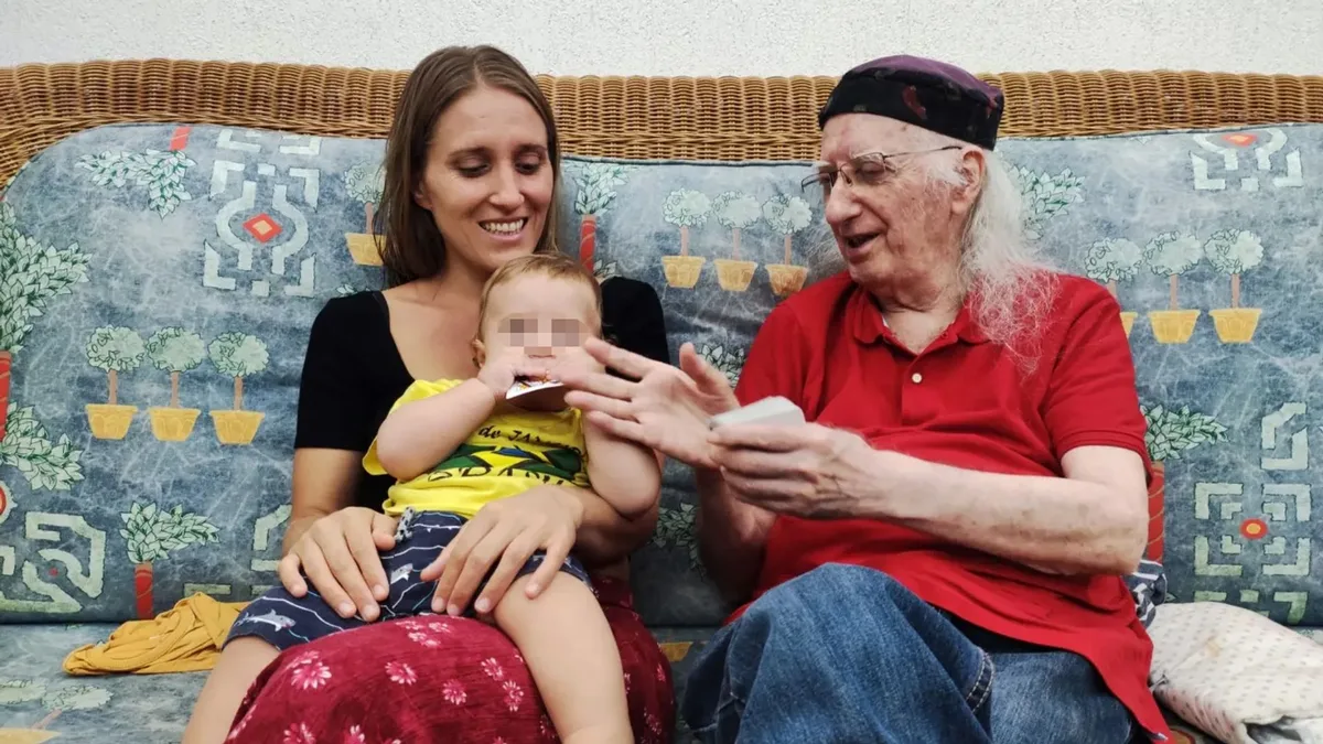 Quién es quién en la familia de Juan Tamariz: cuatro hijos, un nieto campeón mundial del yoyó y una viuda en pie de guerra