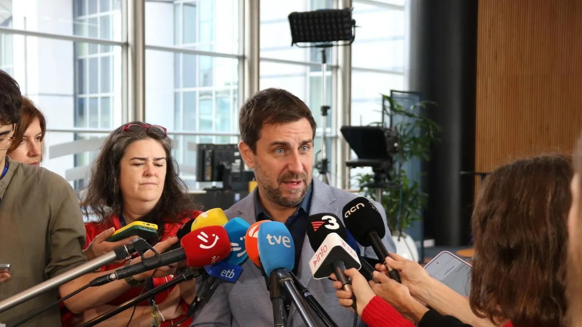 Comín abre la puerta a regresar a Catalunya antes que Puigdemont