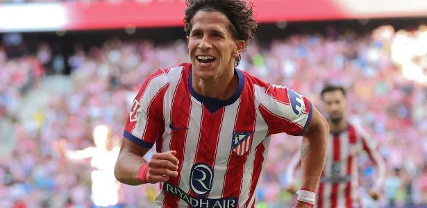 Atlético de Madrid empata com Villarreal em meio a vaias para Julián Álvarez